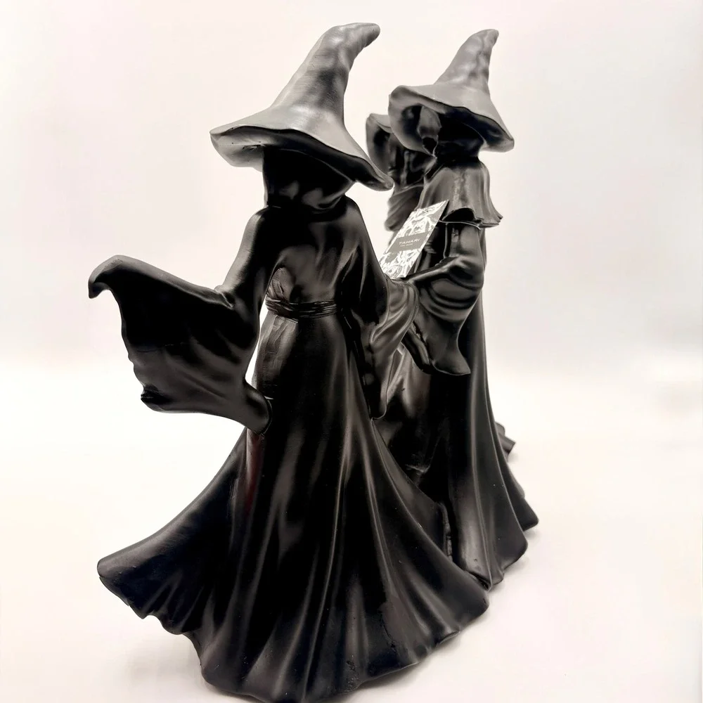 Tahari Home Halloween LARGE 3 Witches Holding Hands Figurine Matte Black NEW